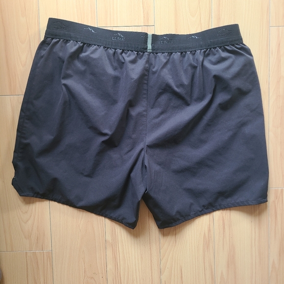 L.L. Bean Black Multisport Training Shorts - Picture 4 of 6